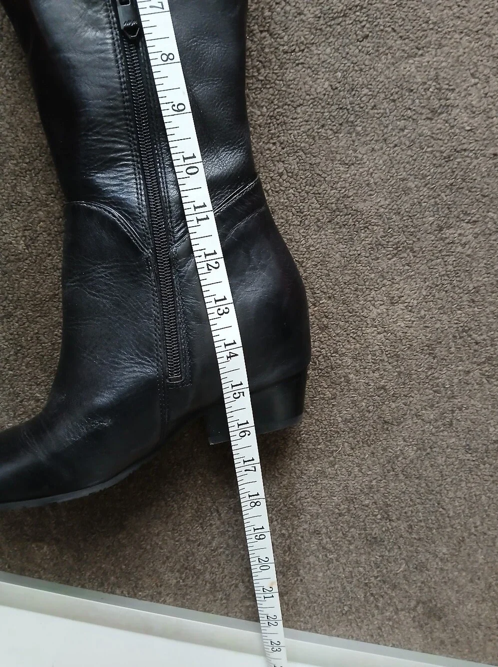 Naya Women’s Black Leather Tall Riding Boots – Size 7.5M